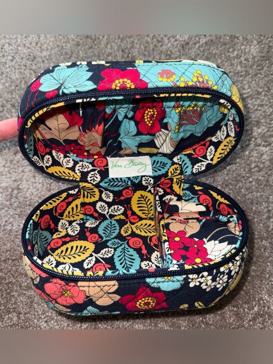 Vera Bradley Accessories - VERA BRADLEY  floral patterned small jewelry organizer travel box ✨